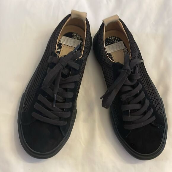 POINTER BLACK SNEAKERS.   LOW CUT, VULCANIZE SOLE.  NEW IN BOX - Picture 2 of 11